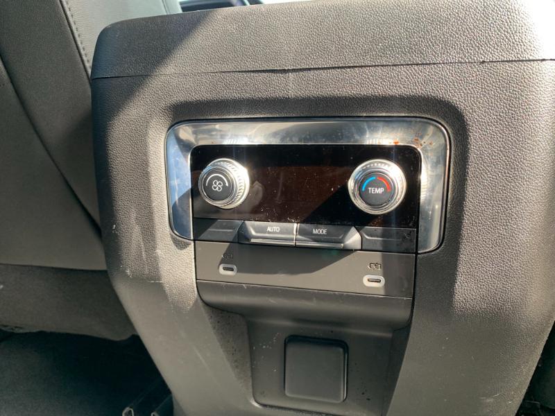 GMC Yukon SLT 4WD 2023