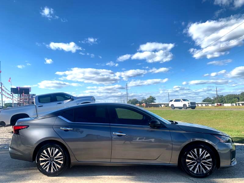 Nissan Altima 2.5 SV 2024