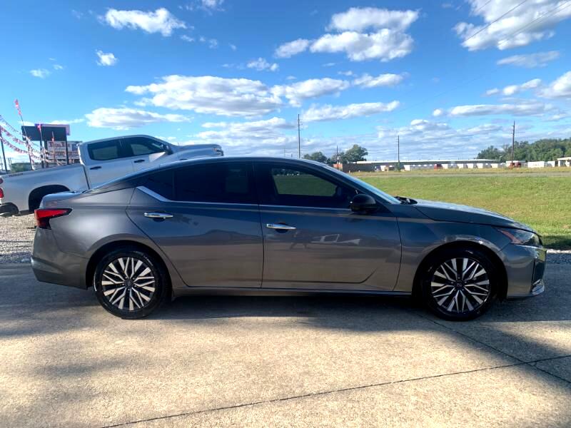 Nissan Altima 2.5 SV 2024