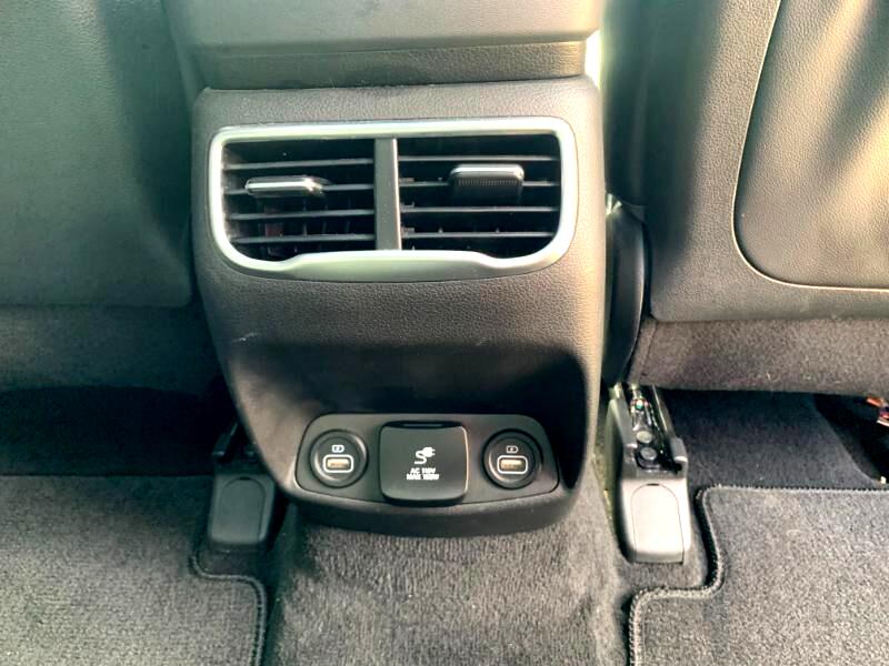 Hyundai Santa Fe Limited AWD 2023