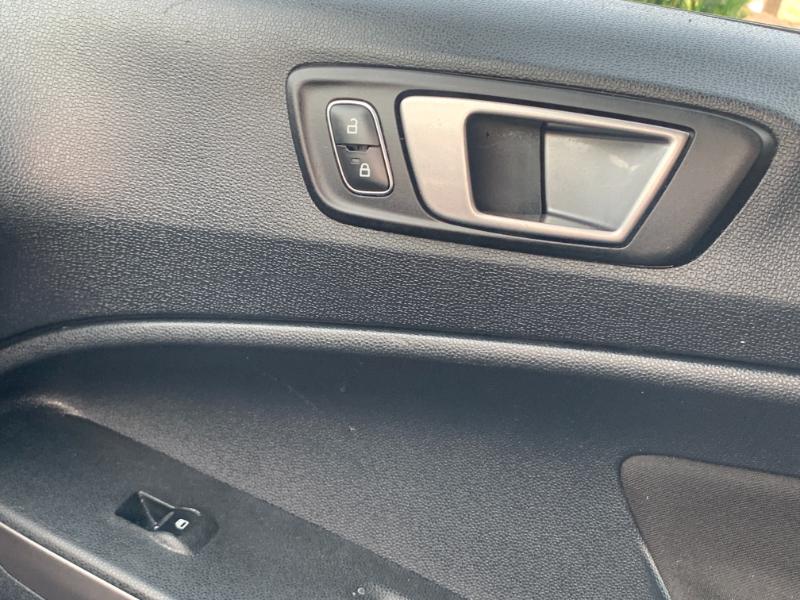 Ford EcoSport SE 2021