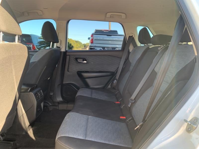 Nissan Rogue SV 2023