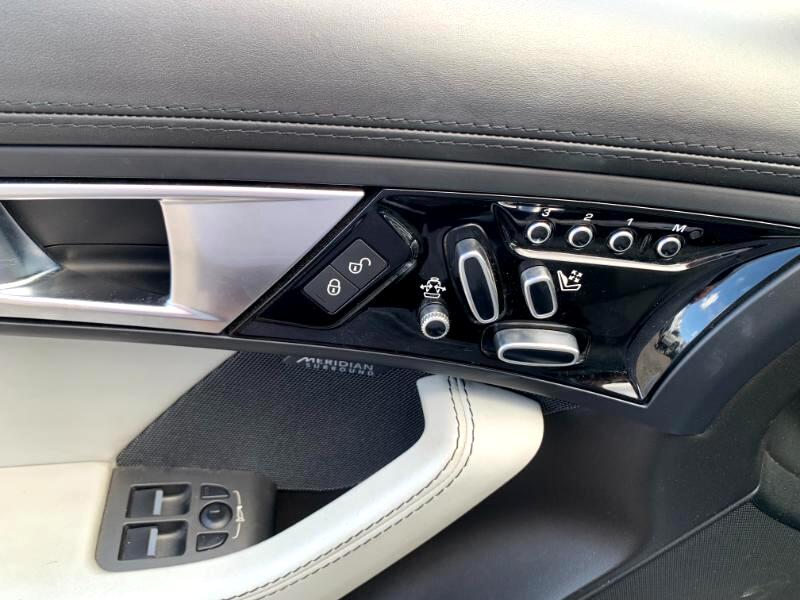 Jaguar F-Type Base Convertible 2016