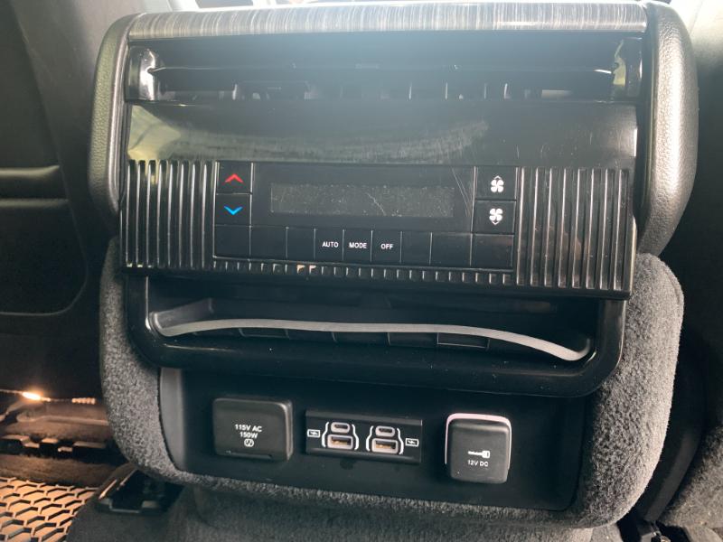 Jeep Wagoneer Series II 2022