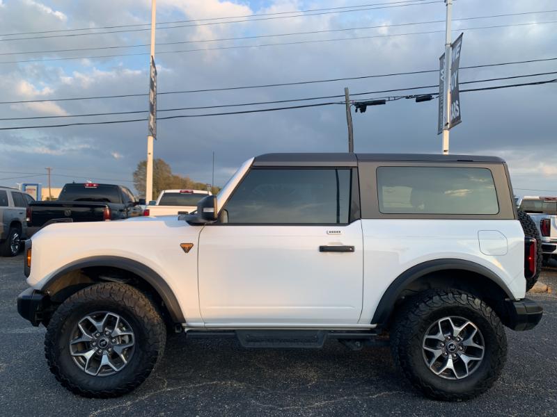 Ford Bronco Base 2-Door w/Advanced 2023