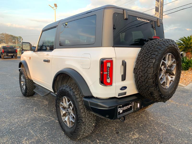 Ford Bronco Base 2-Door w/Advanced 2023