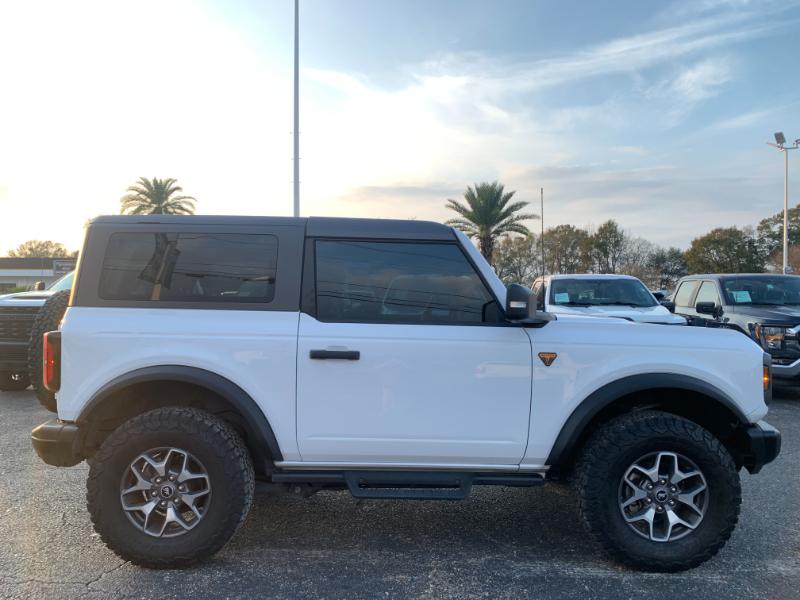 Ford Bronco Base 2-Door w/Advanced 2023