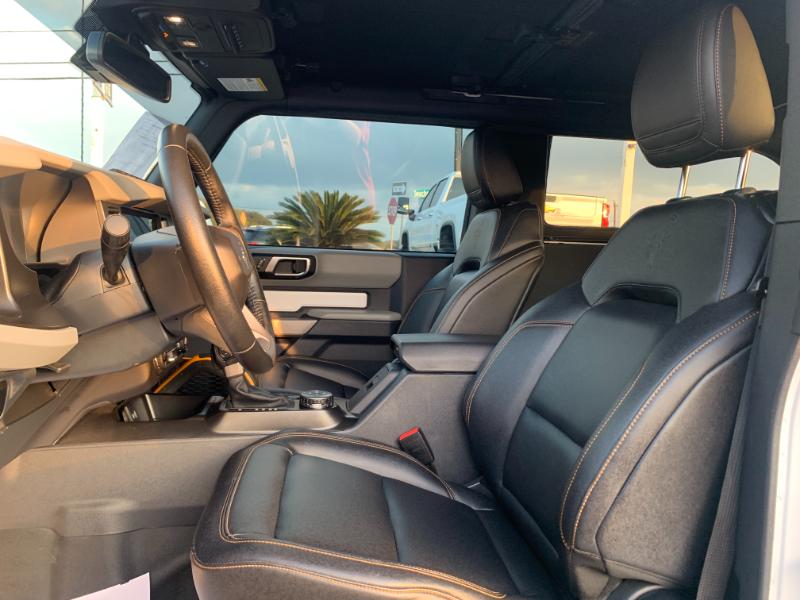 Ford Bronco Base 2-Door w/Advanced 2023