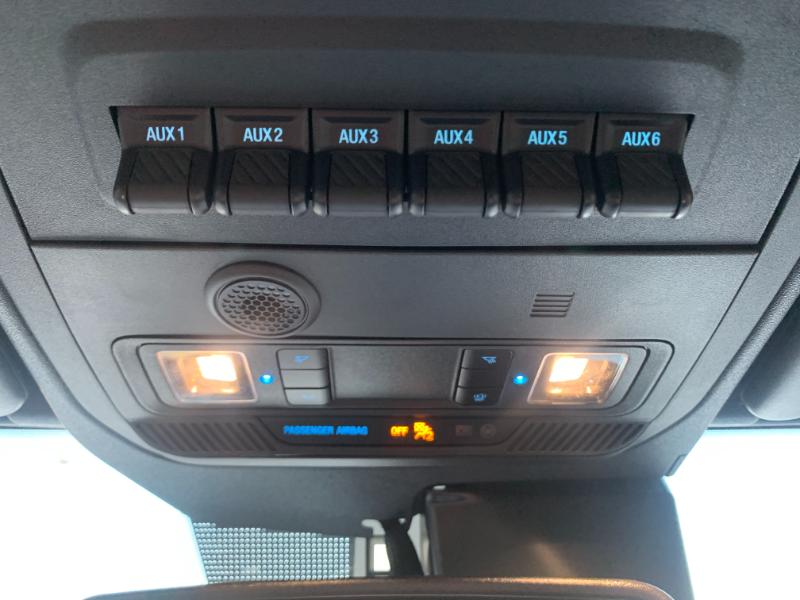 Ford Bronco Base 2-Door w/Advanced 2023