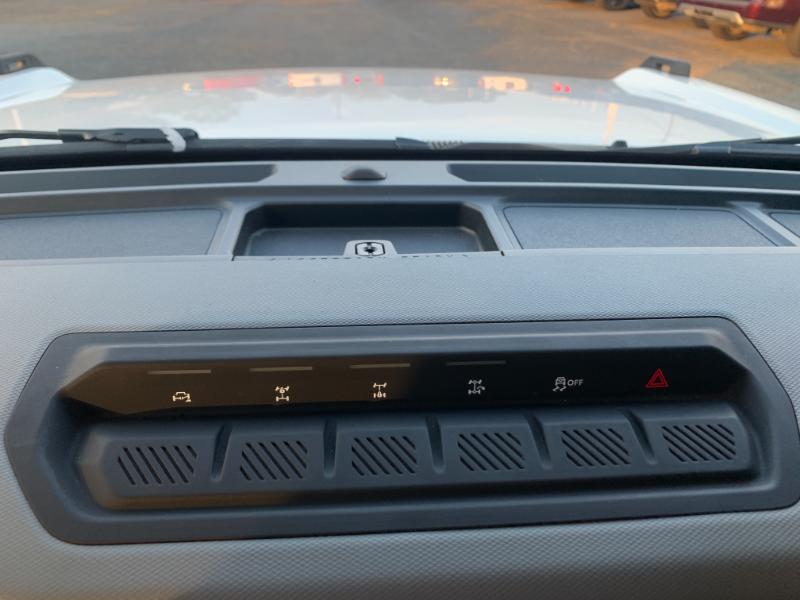 Ford Bronco Base 2-Door w/Advanced 2023