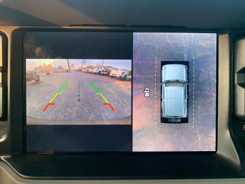 Ford Bronco Base 2-Door w/Advanced 2023