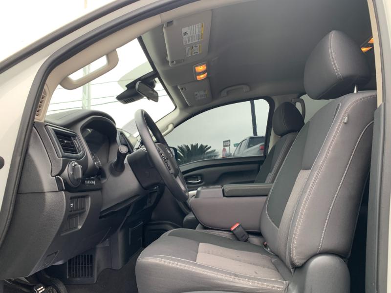 Nissan Titan S Crew Cab 2WD 2023