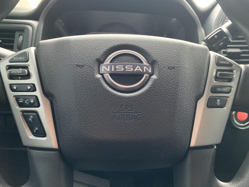 Nissan Titan S Crew Cab 2WD 2023