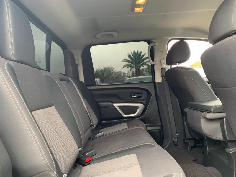 Nissan Titan S Crew Cab 2WD 2023