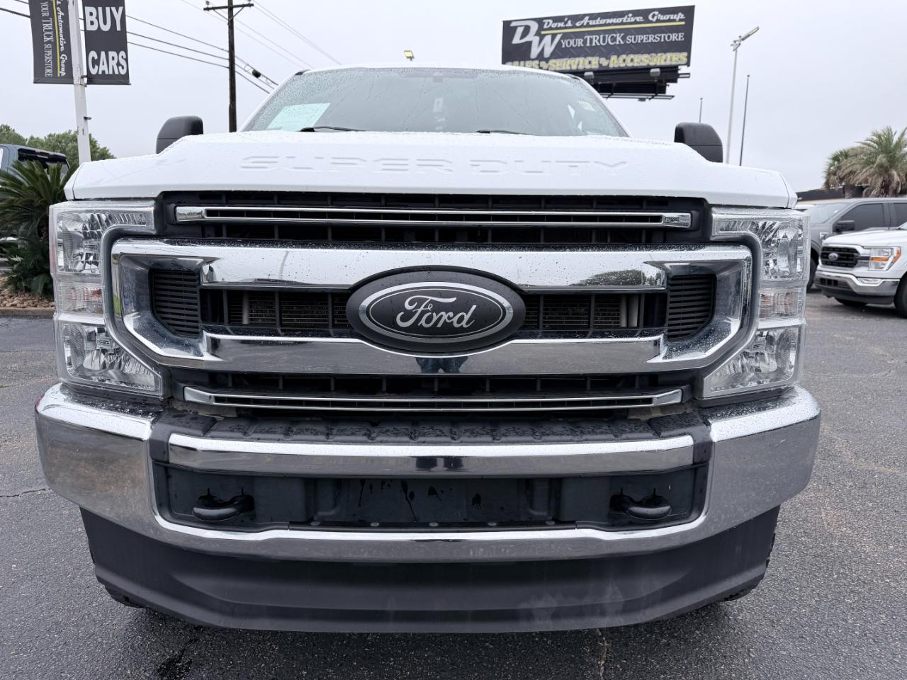 Ford F-350 SD XL 4WD Crew Cab 8' Box 2022