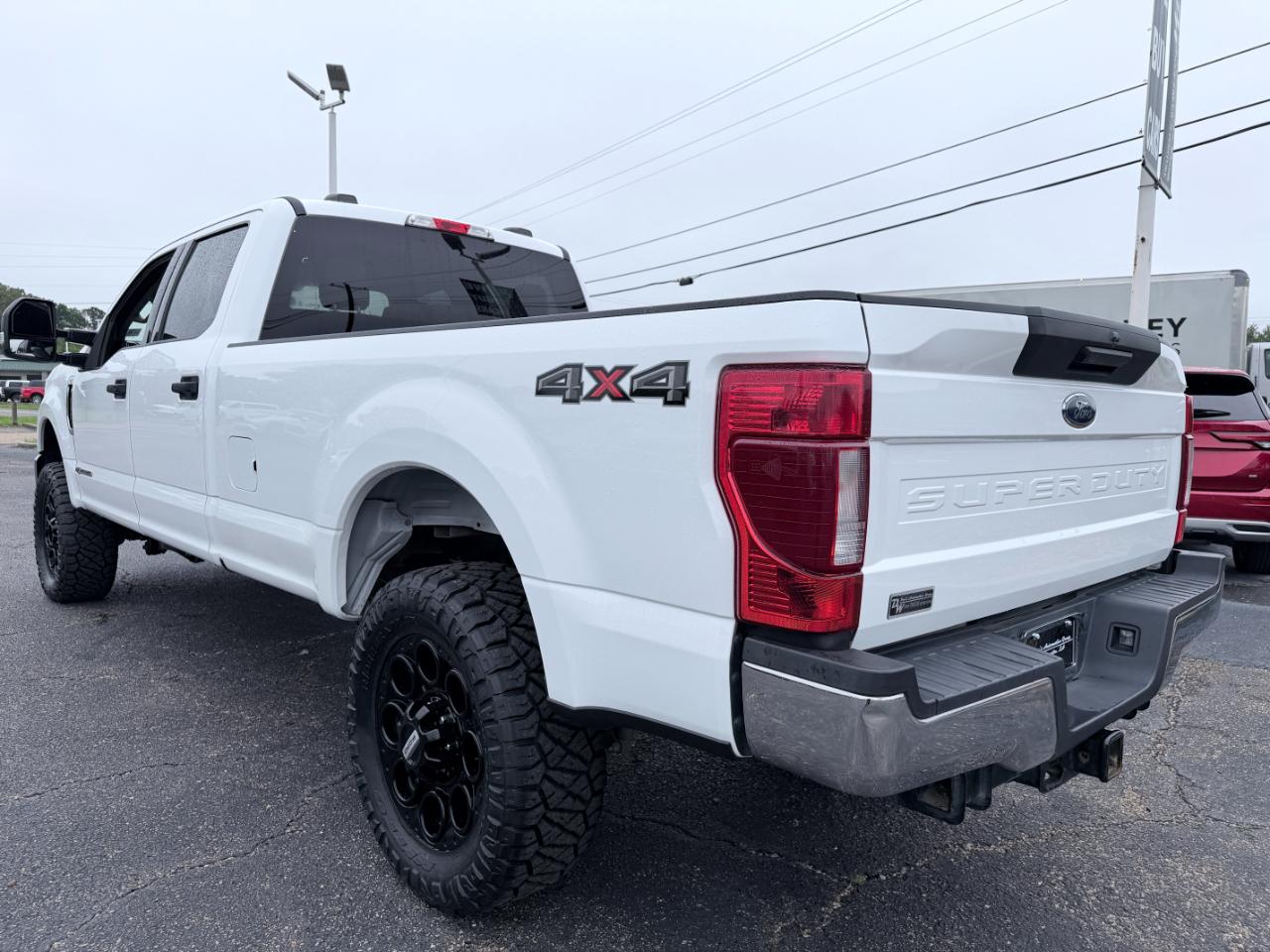 Ford F-350 SD XL 4WD Crew Cab 8' Box 2022