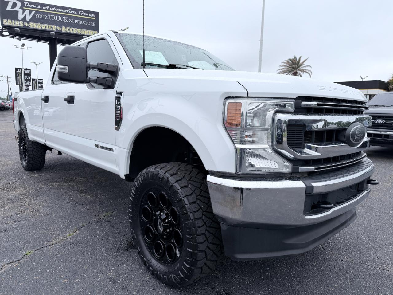 Ford F-350 SD XL 4WD Crew Cab 8' Box 2022