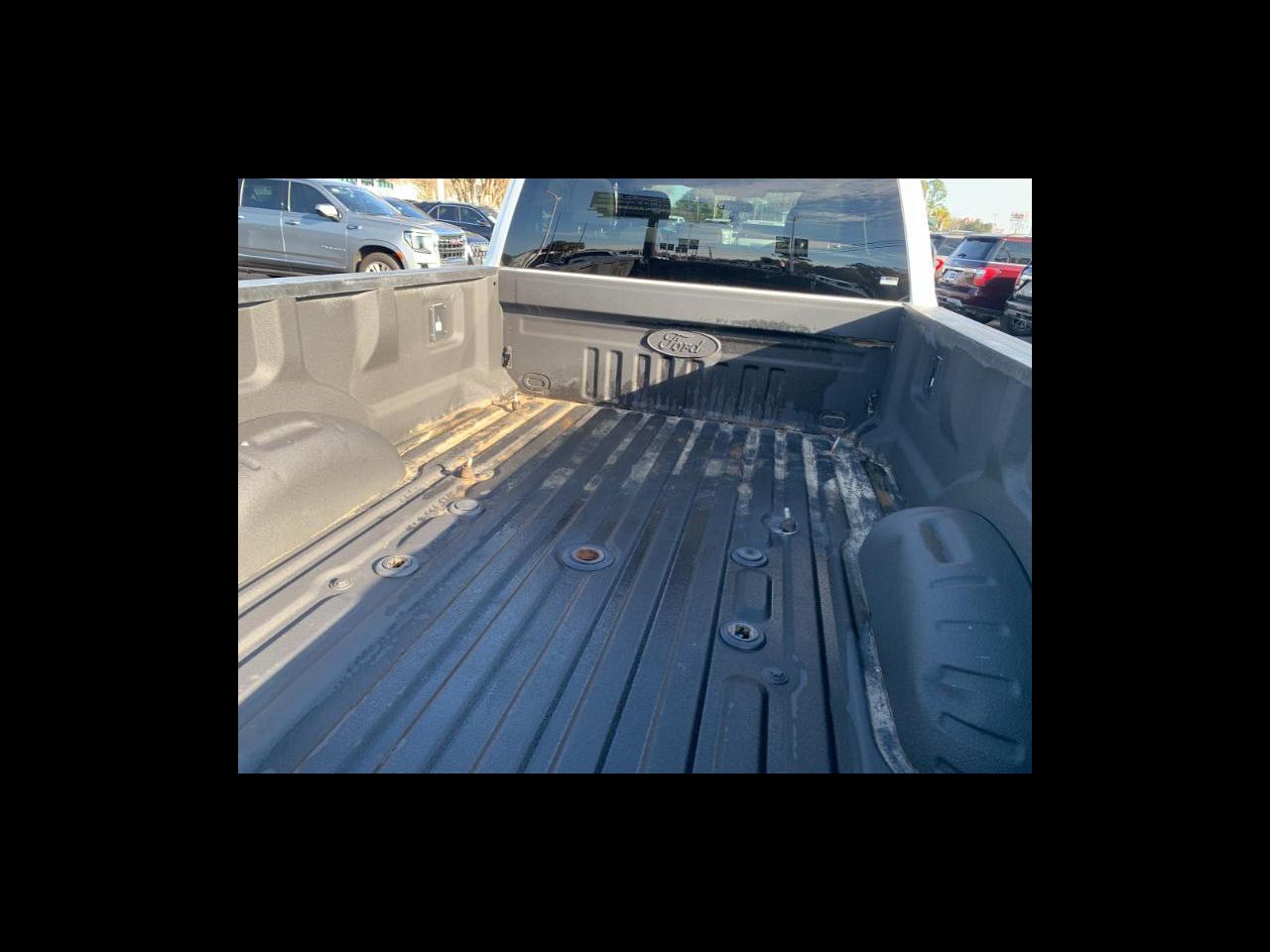 Ford F-350 SD XL 4WD Crew Cab 8' Box 2022