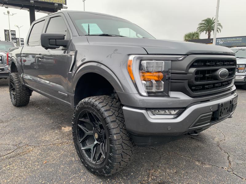Ford F-150 Lariat SuperCrew 4WD 2023