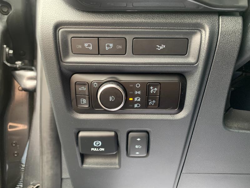 Ford F-150 Lariat SuperCrew 4WD 2023