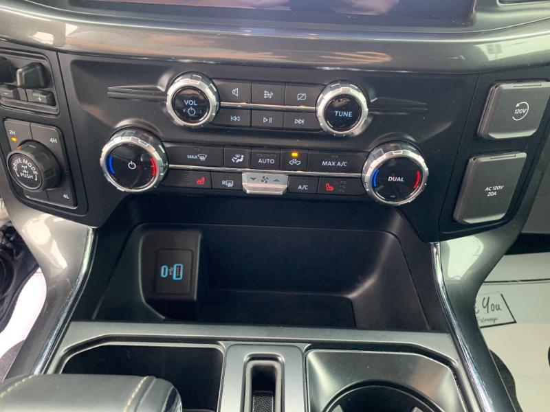 Ford F-150 Lariat SuperCrew 4WD 2023