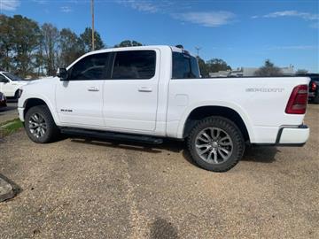 2020 RAM 1500 Laramie Crew Cab 4WD