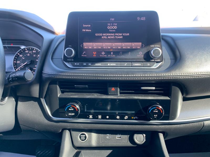 Nissan Rogue SV 2023