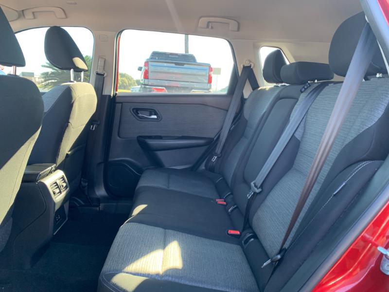 Nissan Rogue SV 2023