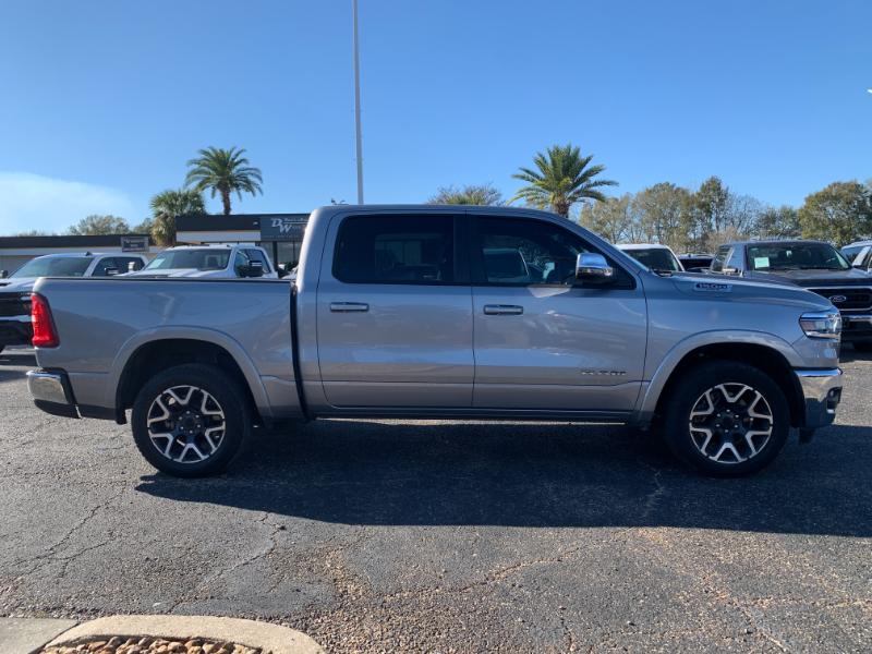 RAM 1500 Laramie Crew Cab SWB 4WD 2025