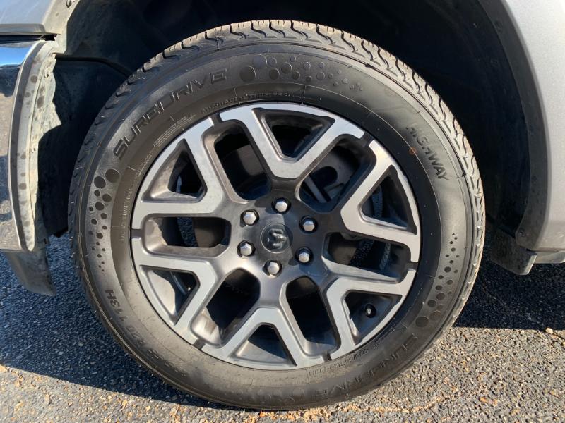 RAM 1500 Laramie Crew Cab SWB 4WD 2025