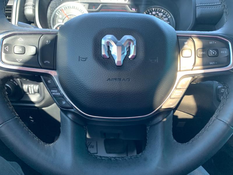 RAM 1500 Laramie Crew Cab SWB 4WD 2025