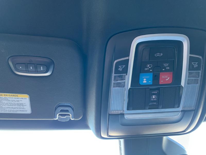 RAM 1500 Laramie Crew Cab SWB 4WD 2025