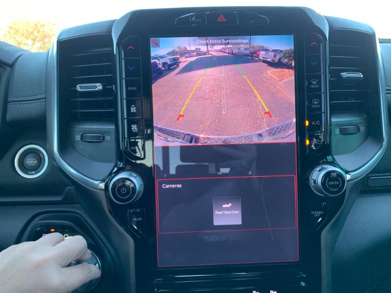 RAM 1500 Laramie Crew Cab SWB 4WD 2025