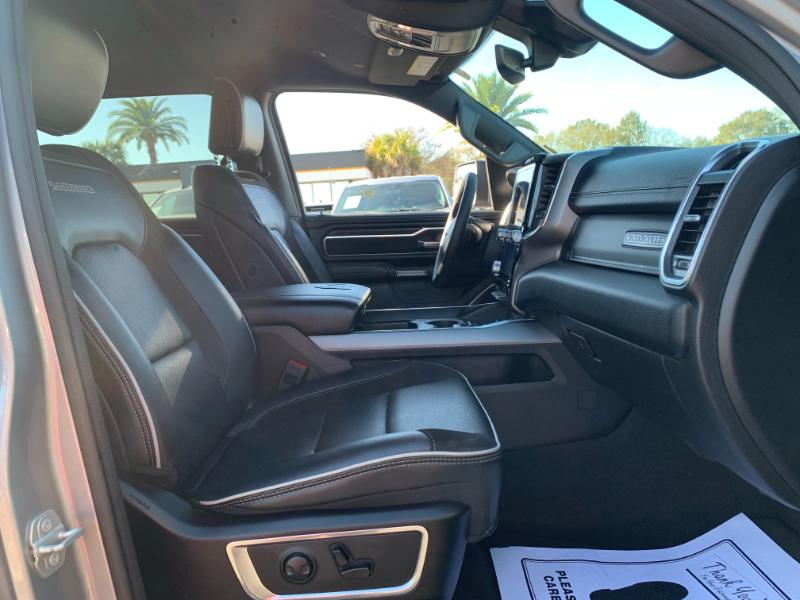 RAM 1500 Laramie Crew Cab SWB 4WD 2025