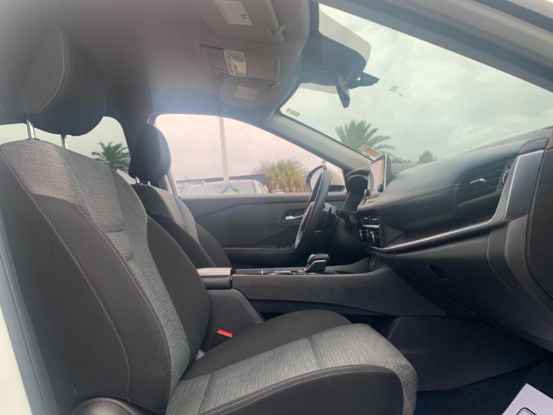 Nissan Rogue SV 2023