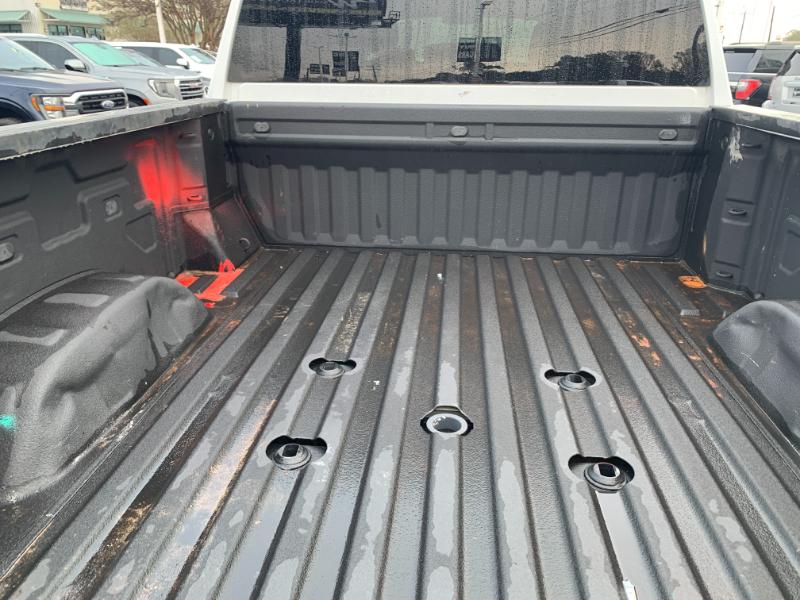 GMC Sierra 2500HD Pro Crew Cab 4WD SB 2023