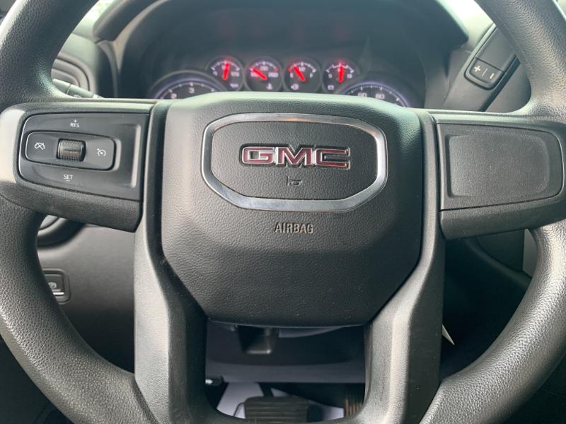 GMC Sierra 2500HD Pro Crew Cab 4WD SB 2023