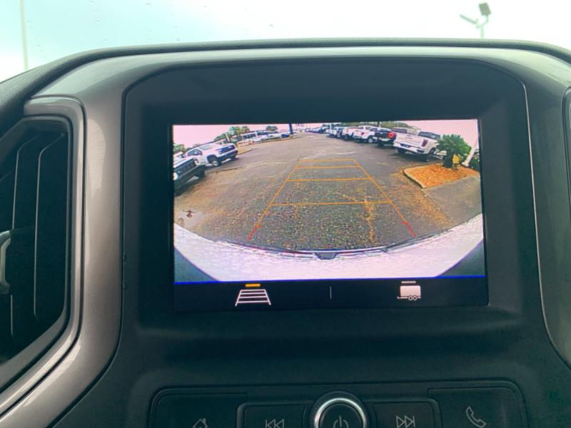 GMC Sierra 2500HD Pro Crew Cab 4WD SB 2023