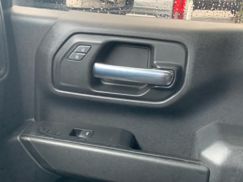 GMC Sierra 2500HD Pro Crew Cab 4WD SB 2023