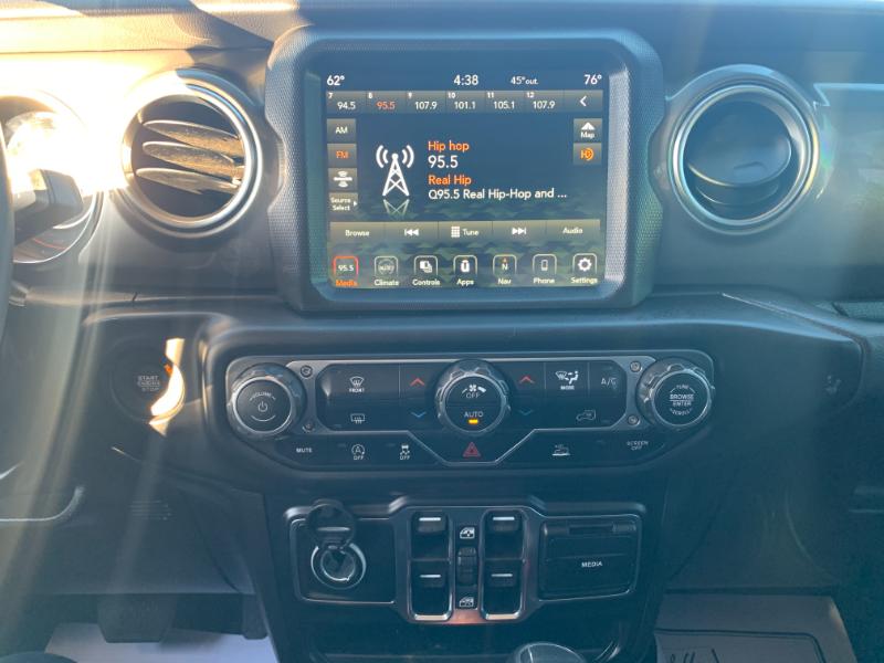 Jeep Gladiator Overland 2023