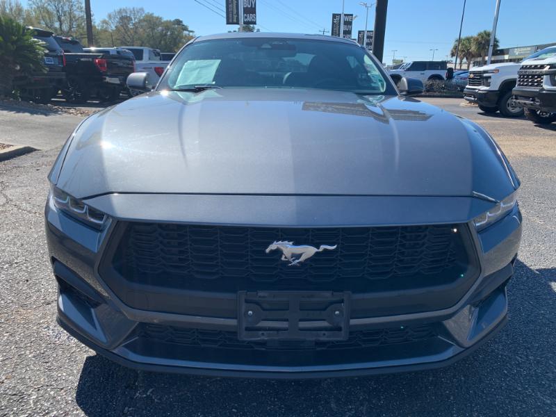 Ford Mustang EcoBoost Coupe 2024