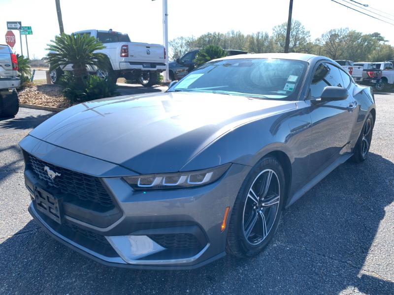 Ford Mustang EcoBoost Coupe 2024