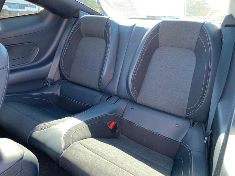 Ford Mustang EcoBoost Coupe 2024