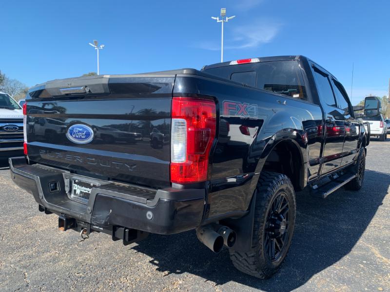 Ford F-250 SD Lariat Crew Cab 4WD 2019