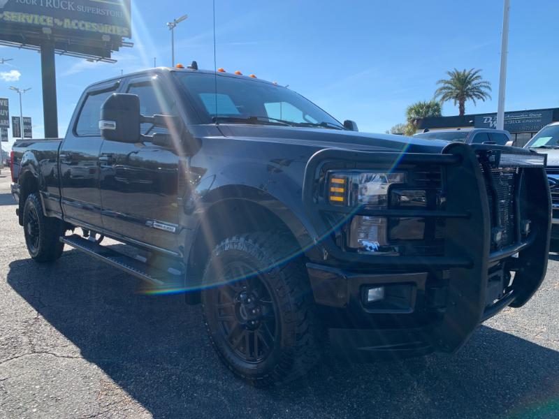 Ford F-250 SD Lariat Crew Cab 4WD 2019