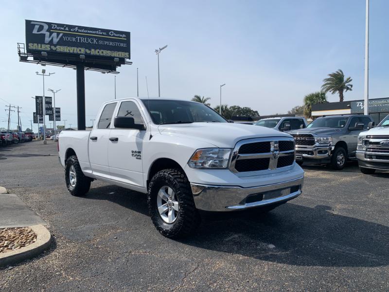 RAM 1500 SLT Quad Cab 4WD 2024
