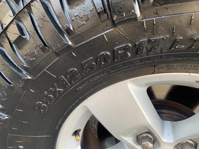 RAM 1500 SLT Quad Cab 4WD 2024