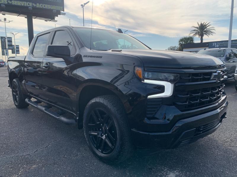 Chevrolet Silverado 1500 RST Crew Cab 4WD 2023