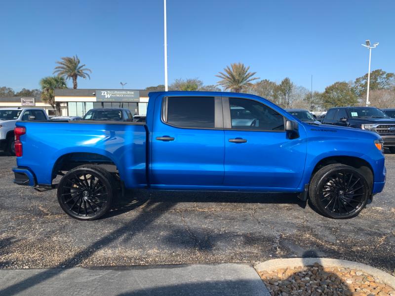 Chevrolet Silverado 1500 Custom Crew Cab 2WD 2023