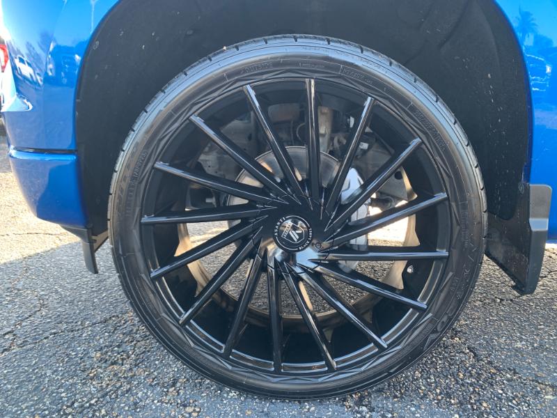 Chevrolet Silverado 1500 Custom Crew Cab 2WD 2023